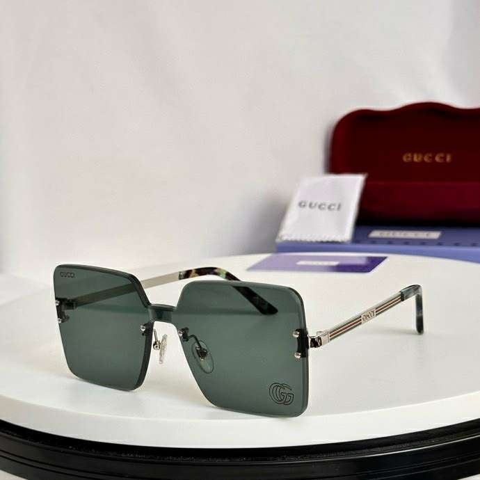 Picture of Gucci Sunglasses _SKUfw57231680fw